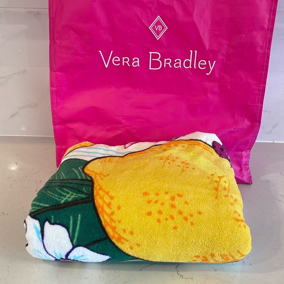 Vera Bradley (Lemon theme) beach towel!! Large size. 100% cotton - Picture 1 of 5